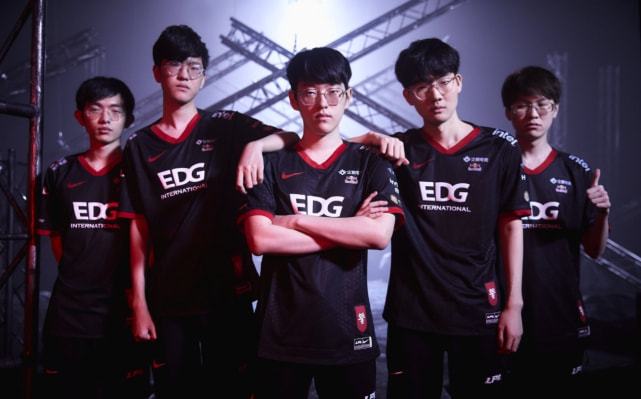 游跃升为冠 游跃升为冠